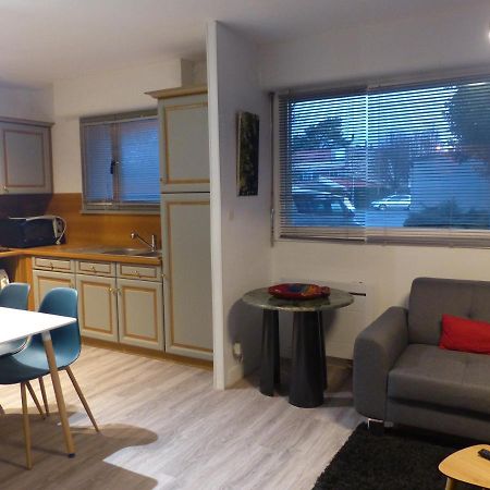Grand Studio Confort Classe 3 Etoiles Рошфор Экстерьер фото